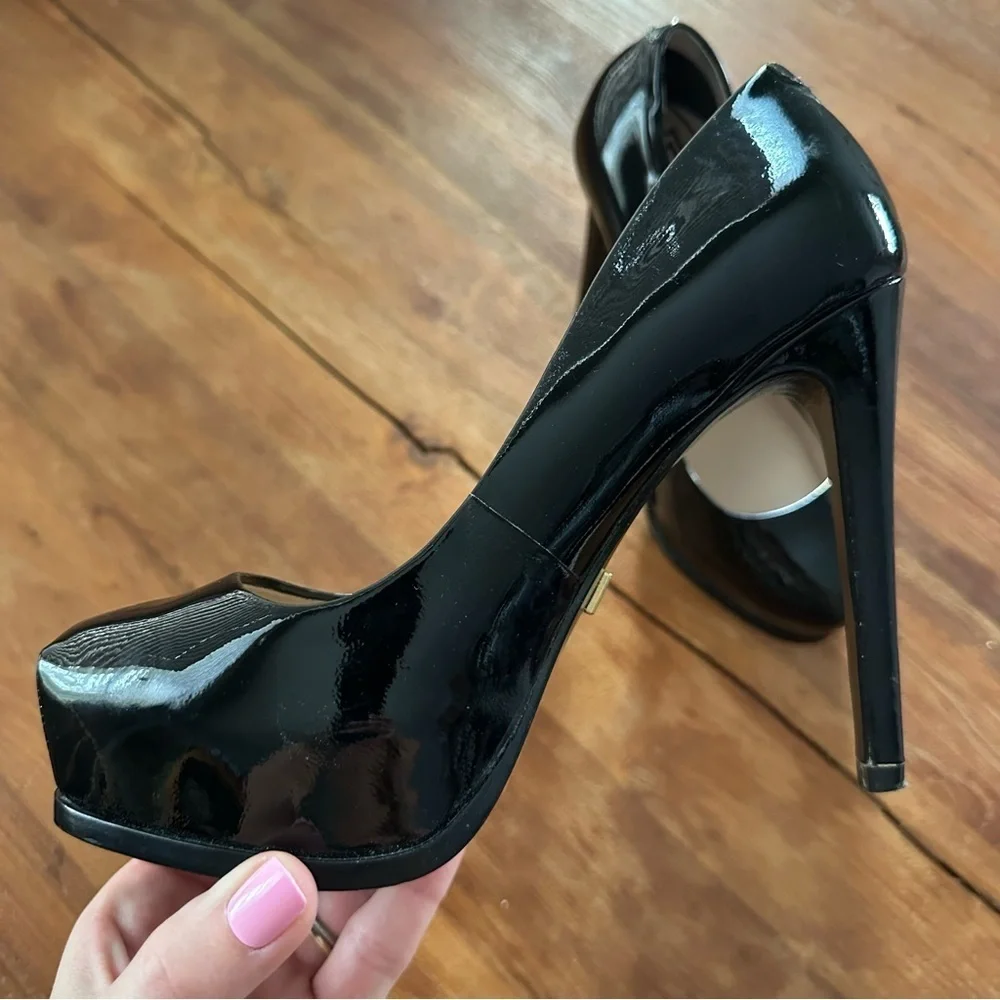 Pour La Victoire Irina Black Patent Leather Platform Pumps Stiletto Heels 6.5